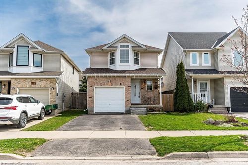 769 Angler Way, Waterloo, ON, N2K4L7 | Card Image