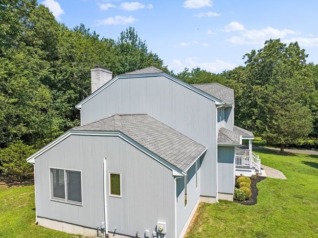 11 Walnut St, House other with 3 bedrooms, 3 bathrooms and 6 parking in Assonet MA | Image 41