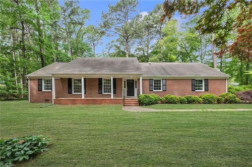 401 Piney Point Rd, Yorktown, VA, 23692-3527 | Card Image