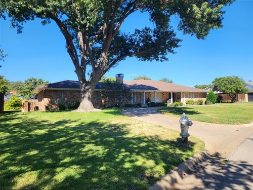 7025 Oakbluff Dr, Dallas, TX, 75254-2754 | Card Image