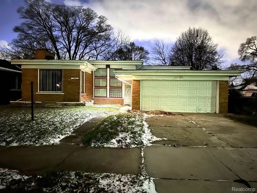 18031 Justine St, Detroit, MI, 48234-2113 | Card Image