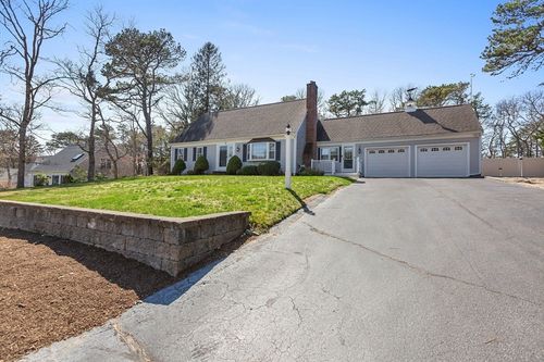 15 Greenwood Rd, South Dennis, MA, 02660-2005 | Card Image