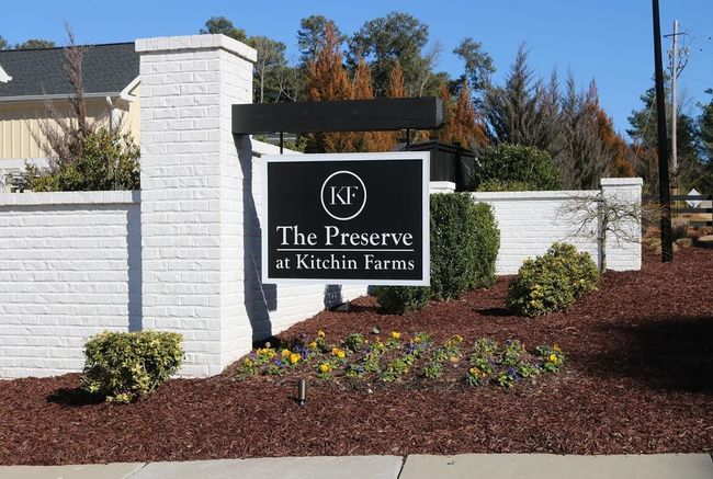 Beautiful community entrance | Image 19