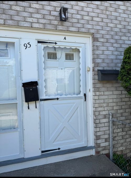 93A Karen Court, Bridgeport, CT, 06606 | Card Image