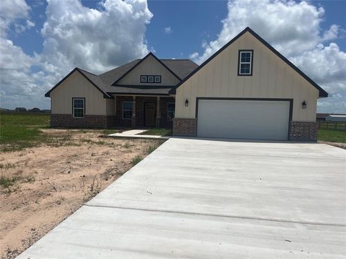 643 Longhorn Trl, Angleton, TX, 77515 | Card Image