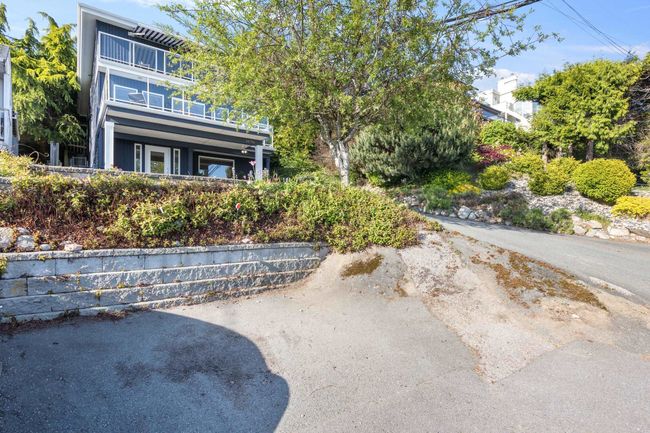 14793 Mcdonald Avenue, House other with 5 bedrooms, 3 bathrooms and 4 parking in White Rock BC | Image 8
