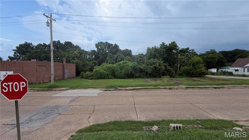 01 S Side Park Ave, Poplar Bluff, MO, 63901 | Card Image