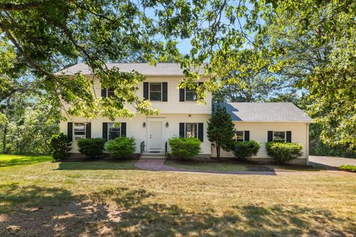 3 Acorn Dr, Niantic, CT, 06357-1901 | Card Image