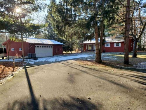 8391 Lakeshore Rd, Burtchville, MI, 48059-1328 | Card Image