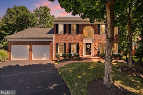 3801 Wheatgrain Ln, FAIRFAX, VA, 22033-2168 | Card Image