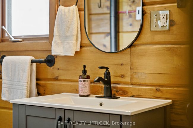3428 County Rd 620, House other with 2 bedrooms, 1 bathrooms and 10 parking in Apsley ON | Image 22