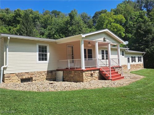 64250 Shady Lane Rd, Bellaire, OH, 43906-1042 | Card Image