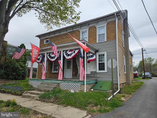 718 N Front St, Liverpool, PA, 17045-9122 | Card Image