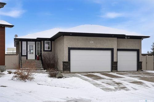 3921 Red Lily Bay, Regina, SK, S4V1S3 | Card Image