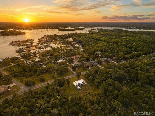 10928 W Fort Island Trl, Crystal River, FL, 34429-5242 | Card Image