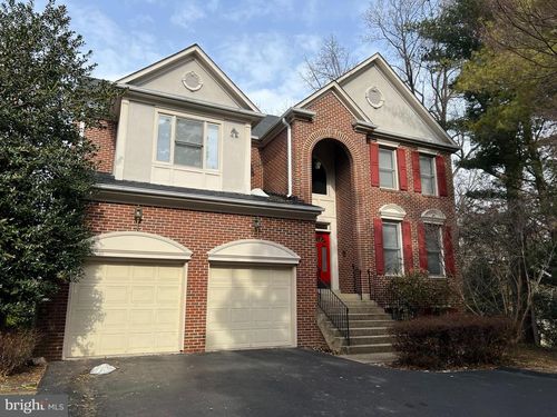 9425 Spruce Tree Cir, BETHESDA, MD, 20814-1654 | Card Image