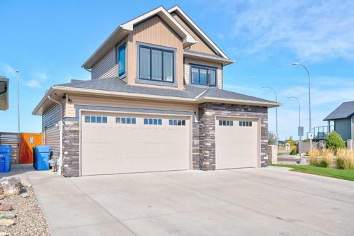 103 Canyon Estates Way W, Lethbridge, AB, T1K5W7 | Card Image