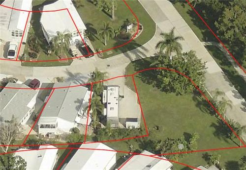 10726 Red Cardinal Cir, ESTERO, FL, 33928-2401 | Card Image