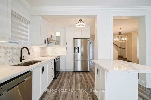 4 Adamson St S, Norval, ON, L0P1K0 | Card Image