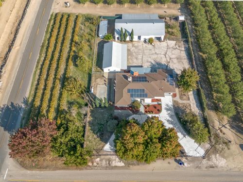 5454 N Floyd Ave, Fresno, CA, 93723-9479 | Card Image