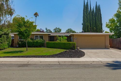7341 Stanwood Way, Sacramento, CA, 95831-4018 | Card Image