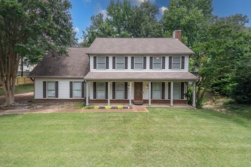 8672 Cedar Farms Dr, Cordova, TN, 38016-6139 | Card Image