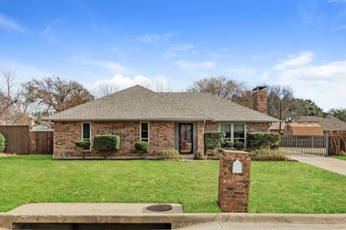 2002 Harwell St, Grapevine, TX, 76051-4750 | Card Image