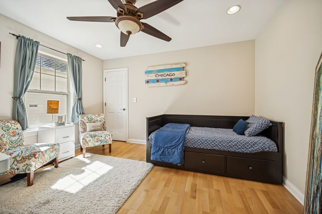 2306 Sundrop Dr, House other with 3 bedrooms, 4 bathrooms and 2 parking in Glenview IL | Image 14