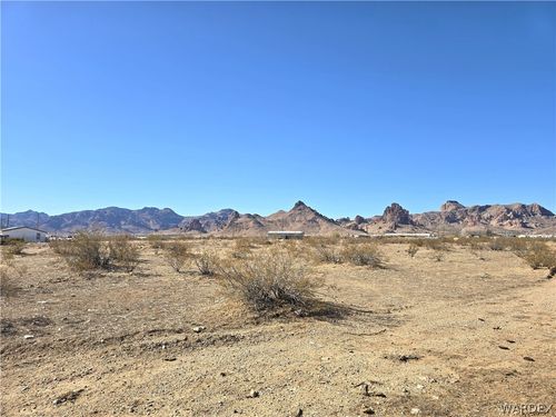 2449 S Canelo Rd, Golden Valley, AZ, 86413-6951 | Card Image