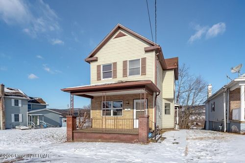 330 E Broad St, Nanticoke, PA, 18634-2514 | Card Image