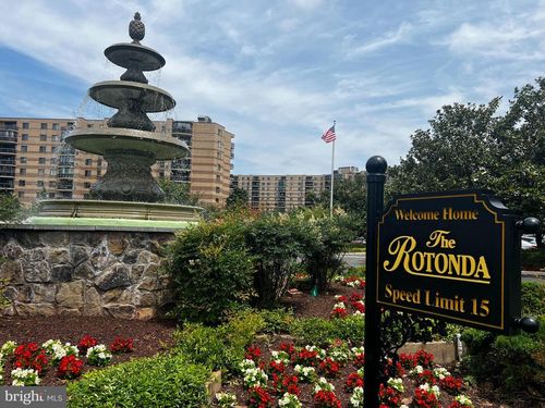 unit-218-8350 Greensboro Dr, MCLEAN, VA, 22102-3551 | Card Image