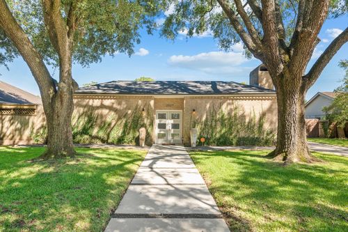 12007 Wedgehill Ln, Houston, TX, 77077-4013 | Card Image