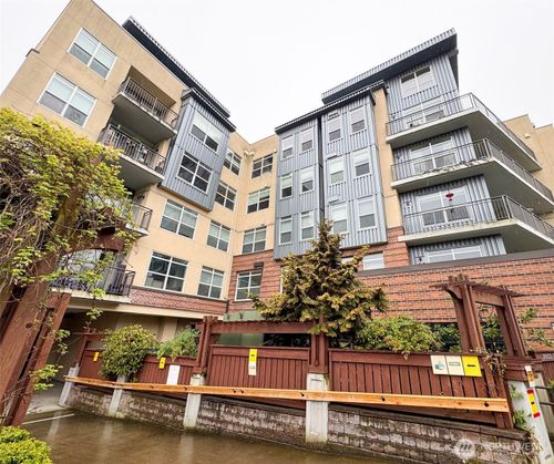504-7800 Se 27th St, Mercer Island, WA, 98040-3091 | Card Image