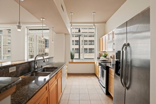 741 N Milwaukee St, MILWAUKEE, WI, 53202-4451 | Card Image
