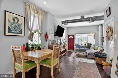 1776 Waterloo St, PHILADELPHIA, PA, 19122-3217 | Card Image