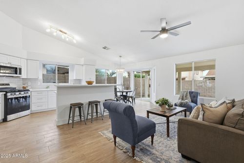 4137 W Chama Dr, Glendale, AZ, 85310-5171 | Card Image