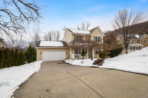 425 Campbell St, STAUNTON, VA, 24401 | Card Image