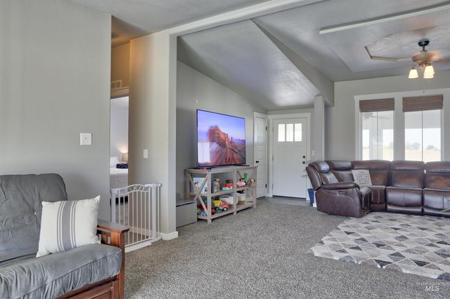 29492 Farmway Rd, House other with 4 bedrooms, 2 bathrooms and 5 parking in Caldwell ID | Image 17