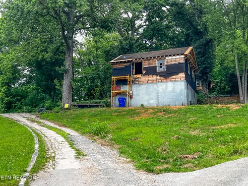 709 Lakeview Church Lane, Harriman, TN, 37748 | Card Image