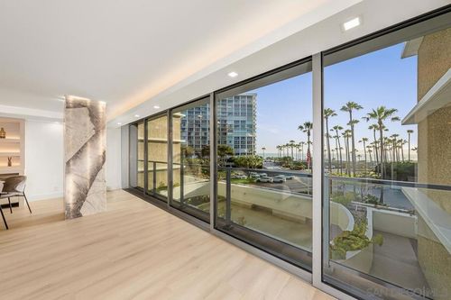 210-1820 Avenida Del Mundo, Coronado, CA, 92118-3002 | Card Image