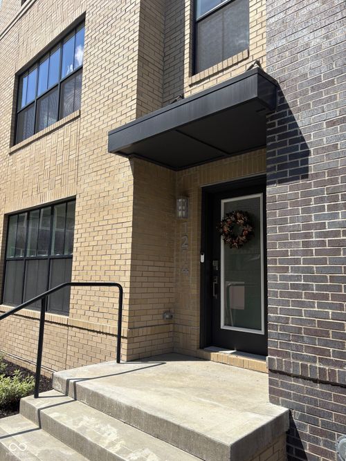 1214 N Alabama St, Indianapolis, IN, 46202-2522 | Card Image