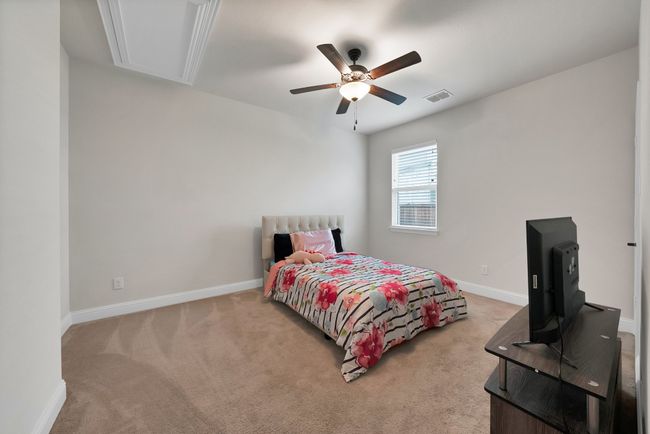 6012 Hightower St, House other with 5 bedrooms, 3 bathrooms and null parking in Aubrey TX | Image 25