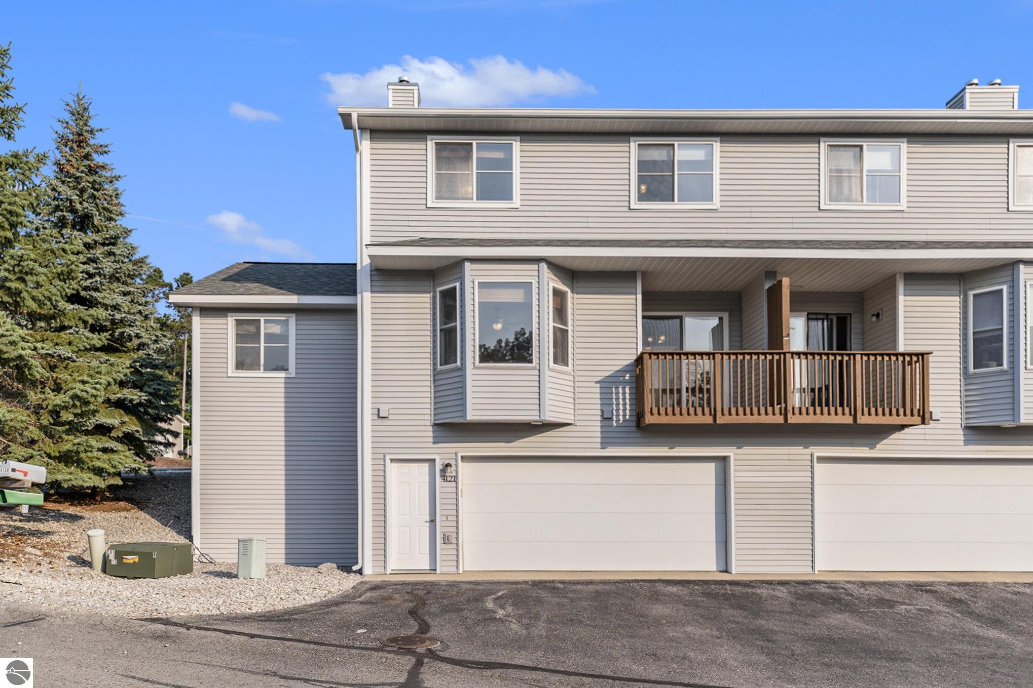 Sherwood Forest Dr, Traverse City, MI 49686