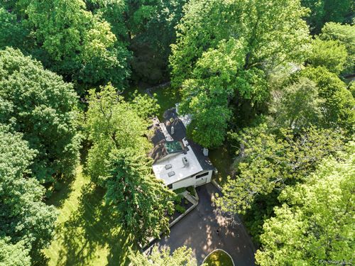 241 Mount Airy Rd W, Croton-On-Hudson, NY, 10520-3307 | Card Image