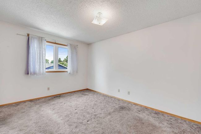 212 5 Ave Ne, House detached with 3 bedrooms, 2 bathrooms and 6 parking in Sundre AB | Image 21