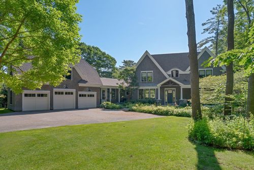 109 Foreside Rd, Falmouth, ME, 04105-1758 | Card Image