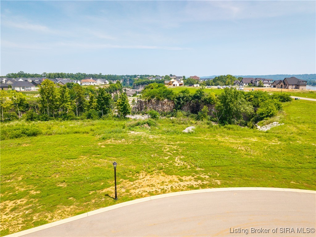 Land in Jeffersonville