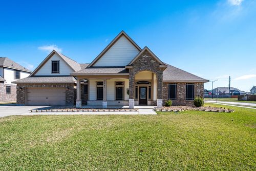 14063 Belmont Cir, Mont Belvieu, TX, 77523-2113 | Card Image