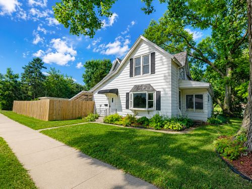 416 1st St, Kenyon, MN, 55946-1103 | Card Image