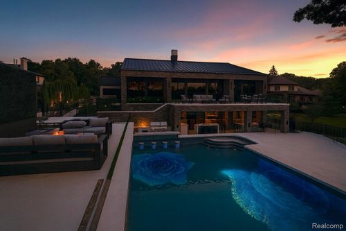 5116 Bloomfield Lake Rd, West Bloomfield, MI, 48323-2407 | Card Image